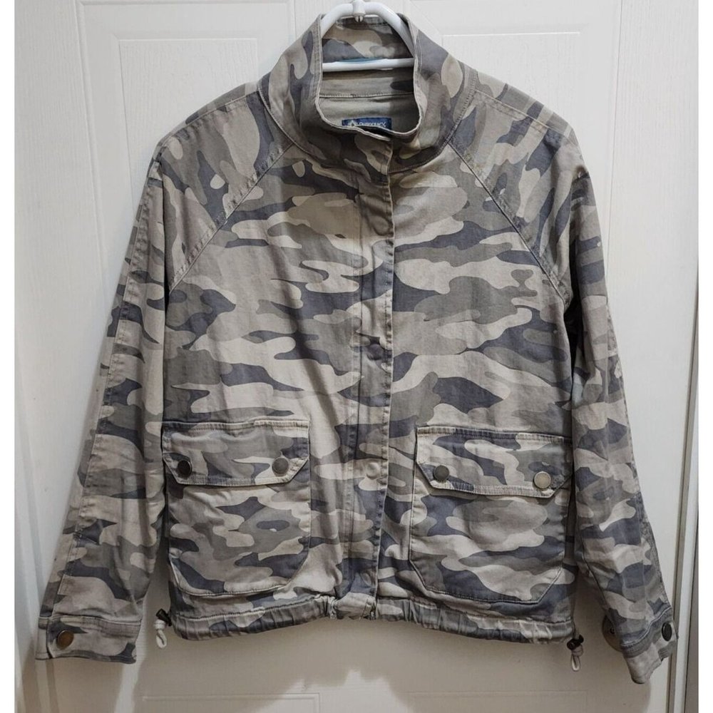 Democracy Women's Retro Bomber Utility Coat Zip/Snap Front Light Camo Size Small
